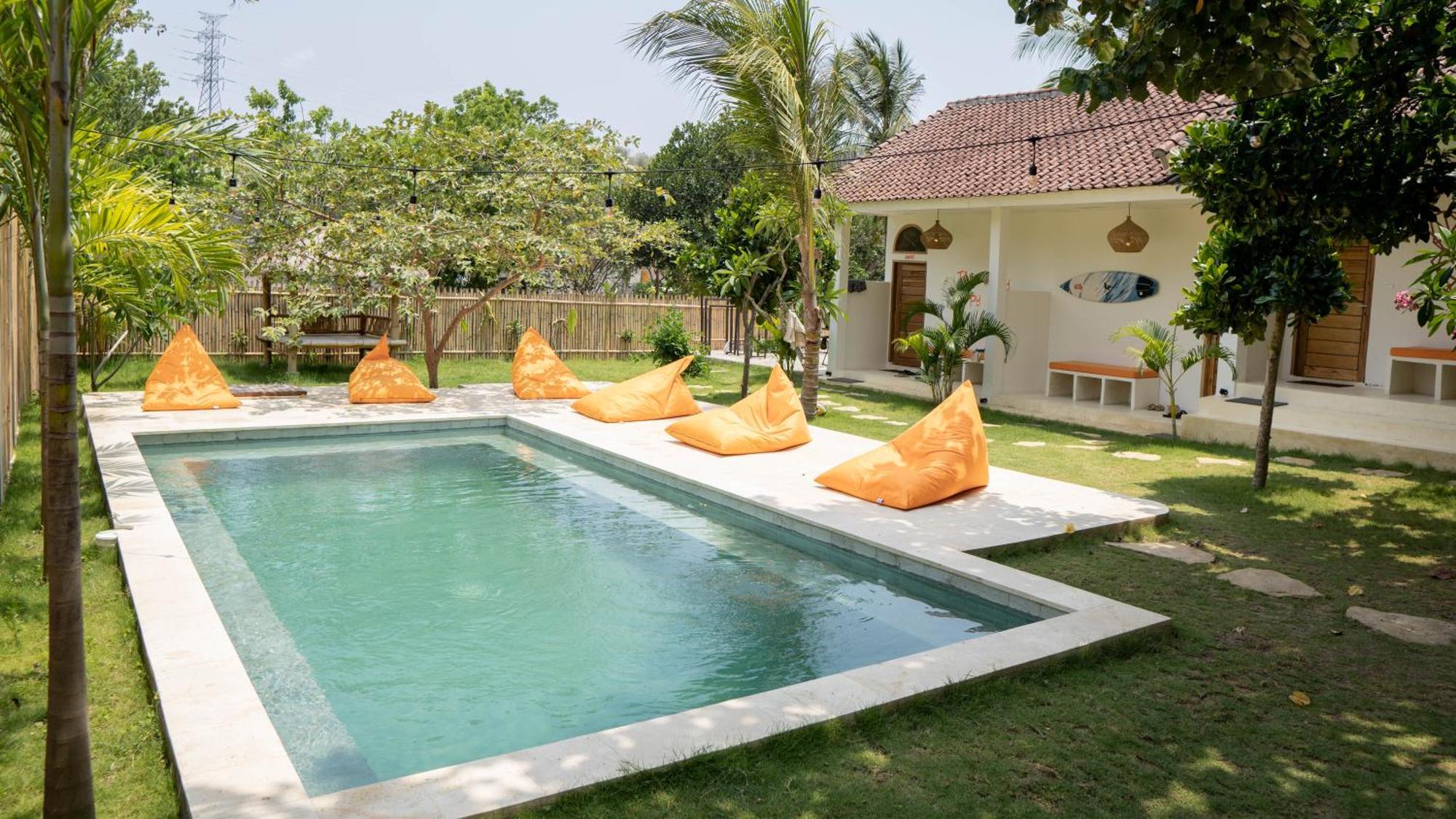 Lost Inn Kuta Capsule Hostel Εξωτερικό φωτογραφία