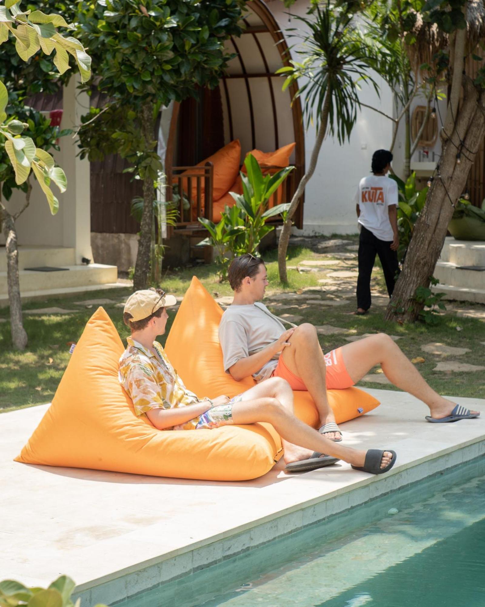 Lost Inn Kuta Capsule Hostel Εξωτερικό φωτογραφία